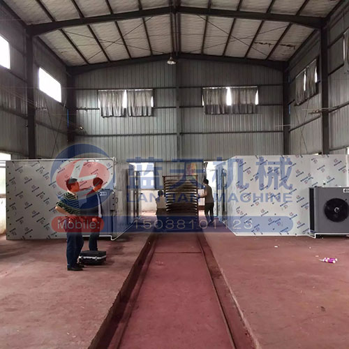 湖北水果烘干機(jī)安裝現(xiàn)場